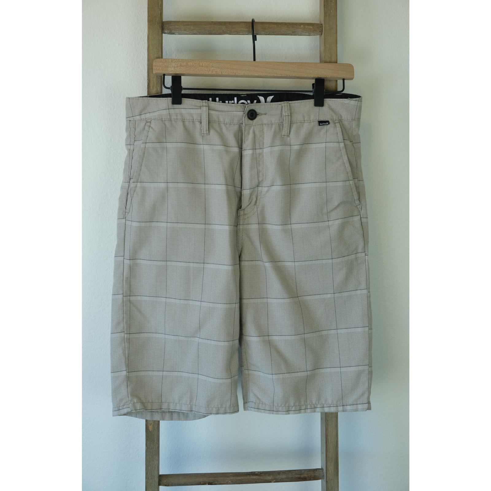 Hurley Mens Casual Chino Shorts Tan Plaid Size 32 Summer Cargo